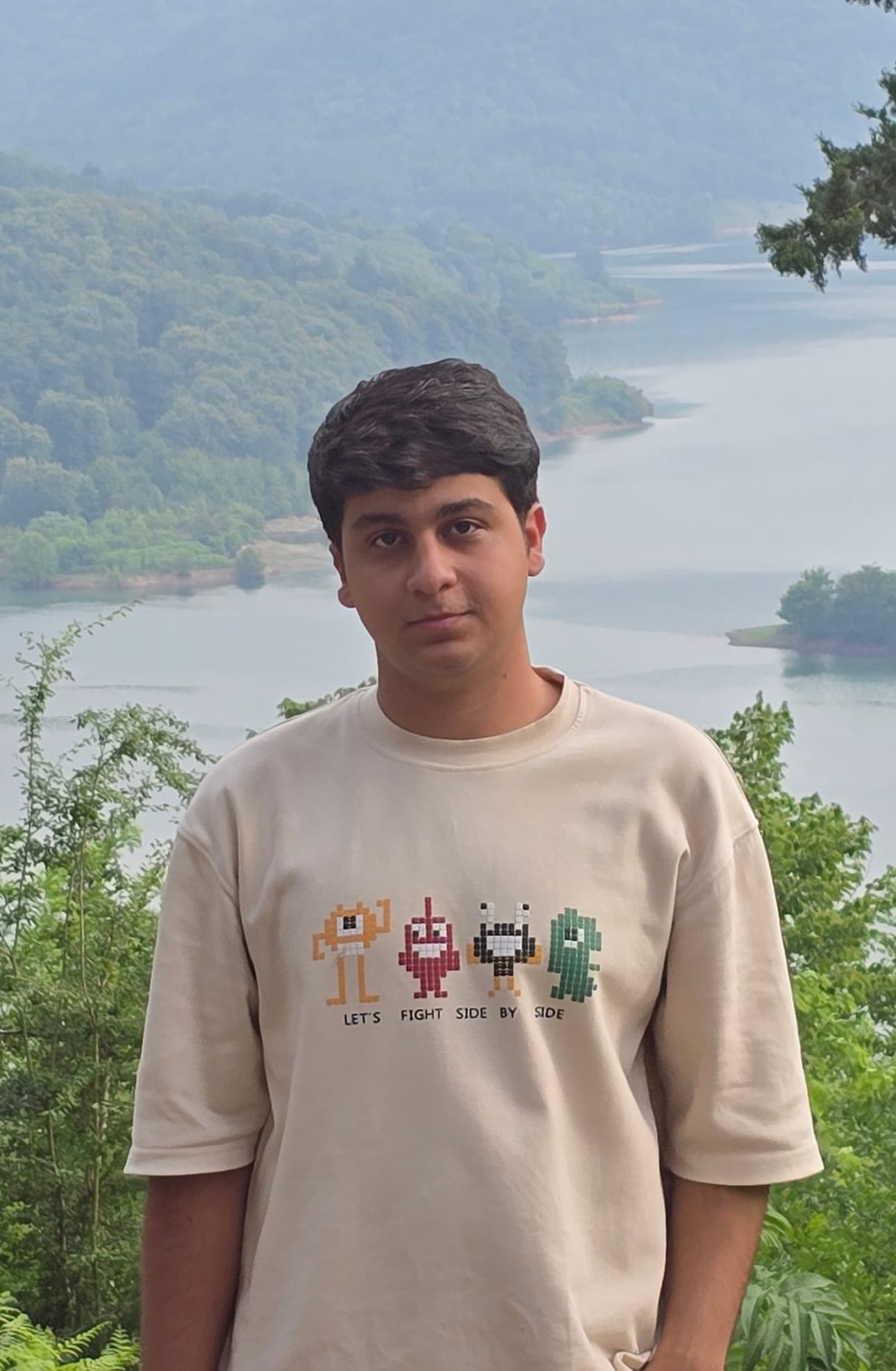 Soroush Mashayekhi (سروش مشایخی) — Front-End Developer portrait